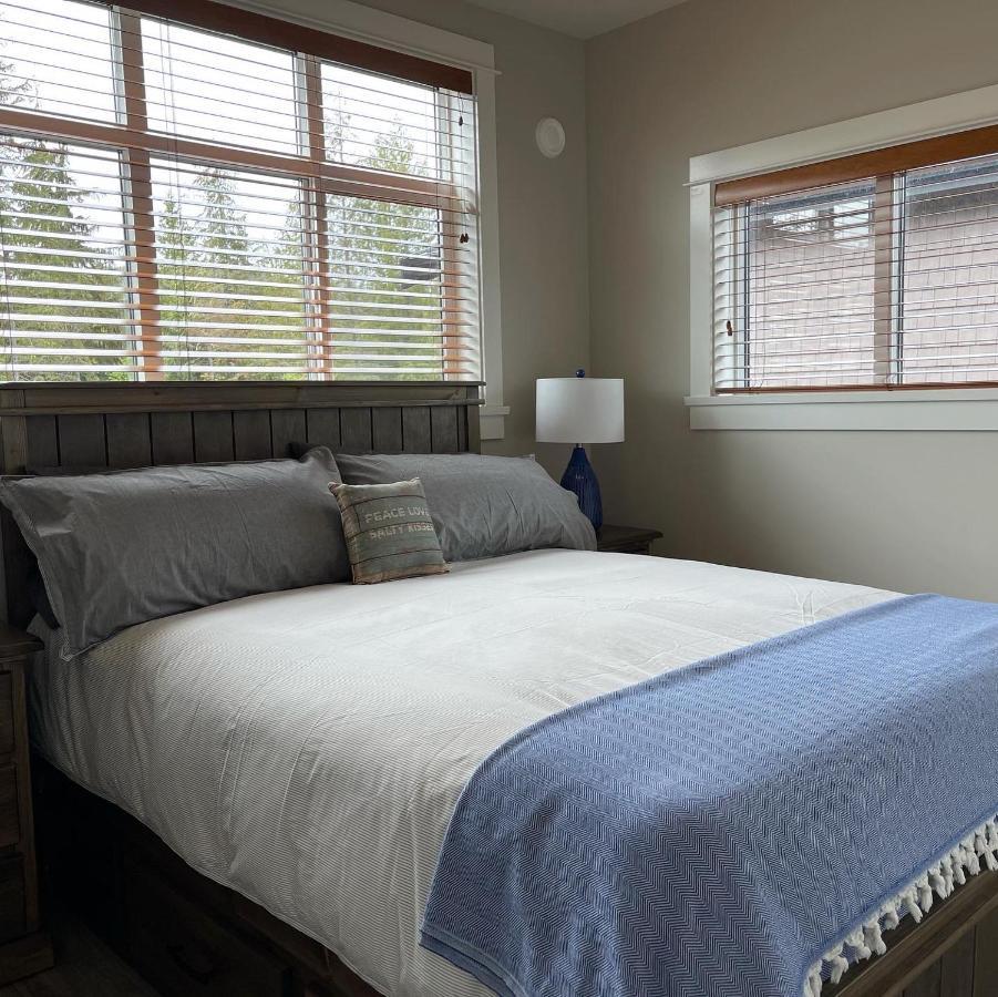 הוילה Port Renfrew Oceanfront Retreat מראה חיצוני תמונה