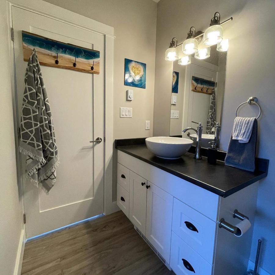הוילה Port Renfrew Oceanfront Retreat מראה חיצוני תמונה